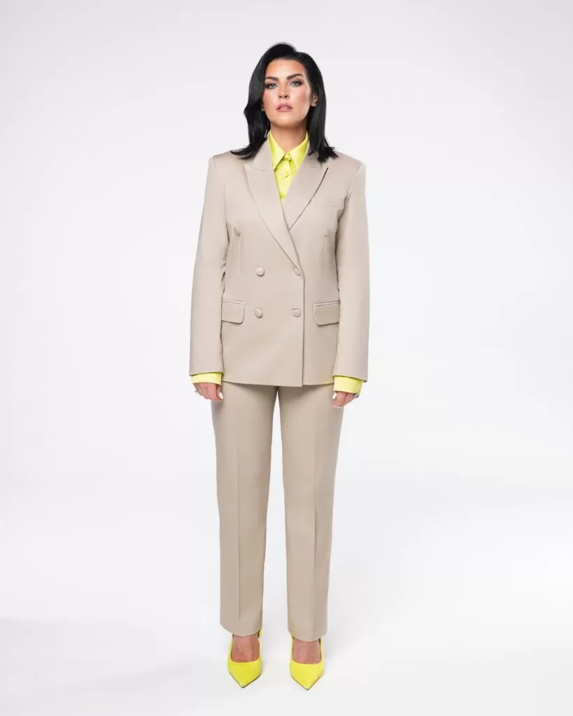 Garnitur damski beżowy