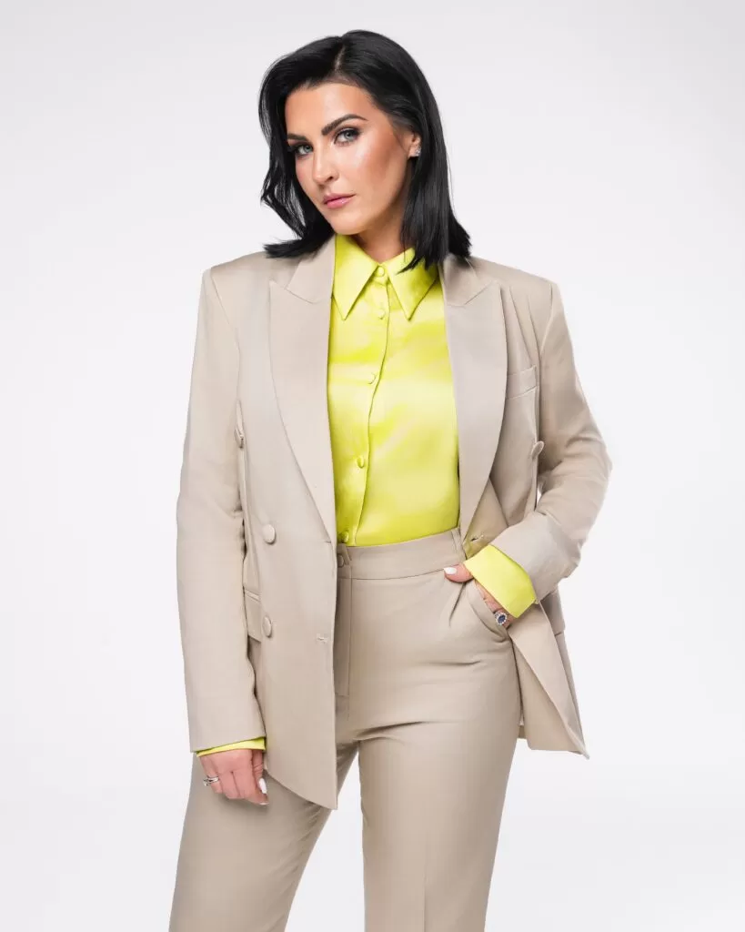 Garnitur damski beżowy