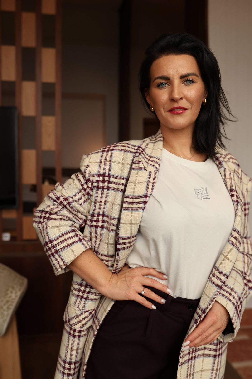 Biały T-shirt damski