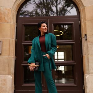 Garnitur damski butelkowa zieleń Garnitur damski butelkowa zieleń