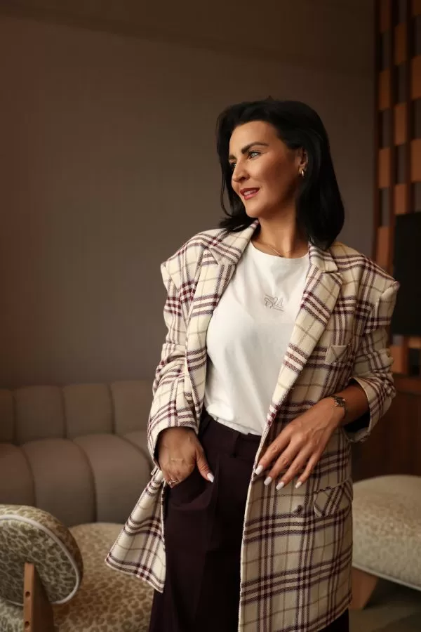 Marynarka w kratę bordową oversize